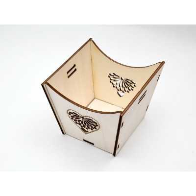 L0028-Cutie decorativa suport flori din lemn cu inima 13x11.50cm -1buc
