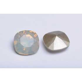 P2320-SWAROVSKI ELEMENTS 4470 Light Grey Opal Foiled 10mm P2320-SWAROVSKI ELEMENTS 4470 Light Grey Opal Foiled 10mm