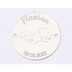 S117 - Serviciu gravura bebelus cu nume si data nasterii, model baiat
