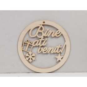 L1001- Coronita din lemn "Sarbatori Binecuvantate", 30x30cm - 1 buc