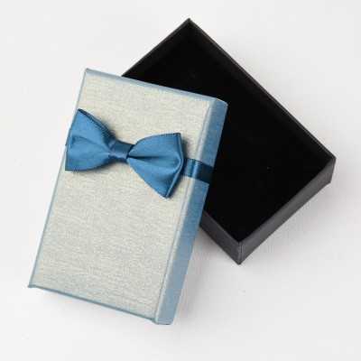 D142-Cutiuta pentru set albastra cu fundita
