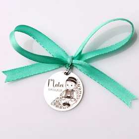 S162-G Pandant de 22mm din argint pentru botez - Port traditional (băiat)