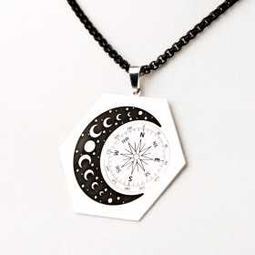 Colier hexagonal din argint cu gravura - Luna si busola