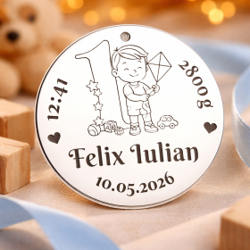 Pandant banut din argint 22mm pentru botez - Baietel cu jucarii