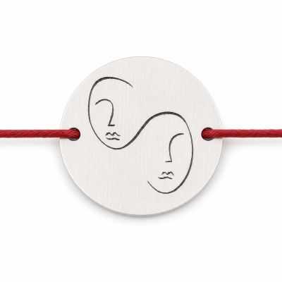 Brățară argint 925 cu bănuț chipuri abstracte de cuplu, șnur reglabil — cadou modern B-E1376