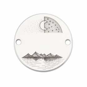 Bănuț argint 925 gravat peisaj cu munți, lună și lac, Ø 16,5 mm — pentru iubitorii de natură E0776