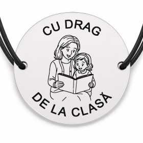 Brățară argint 925 cu bănuț gravat doamna educatoare care citește o poveste, șnur negru reglabil — R0303