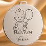 Bănuț de Moț din Argint 925 Personalizat cu Nume și Dată, Bebeluș cu balon – 22 mm – S0608