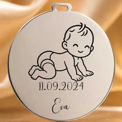 Bănuț de Moț din Argint 925 Personalizat cu Nume și Dată, Bebeluș care merge de-a bușilea – 22 mm – S0622