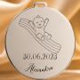 Bănuț de Moț din Argint 925 Personalizat cu Nume și Dată, Bebeluș care alunecă pe curcubeu – 22 mm – S0677