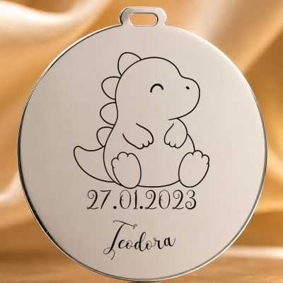 Bănuț de Moț din Argint 925 Personalizat cu Nume și Dată, Pui de dinozaur – 22 mm – S0692